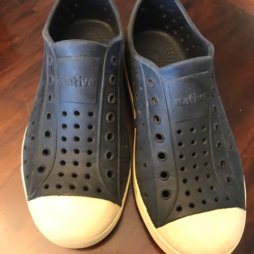 Youth size 1 native shoes